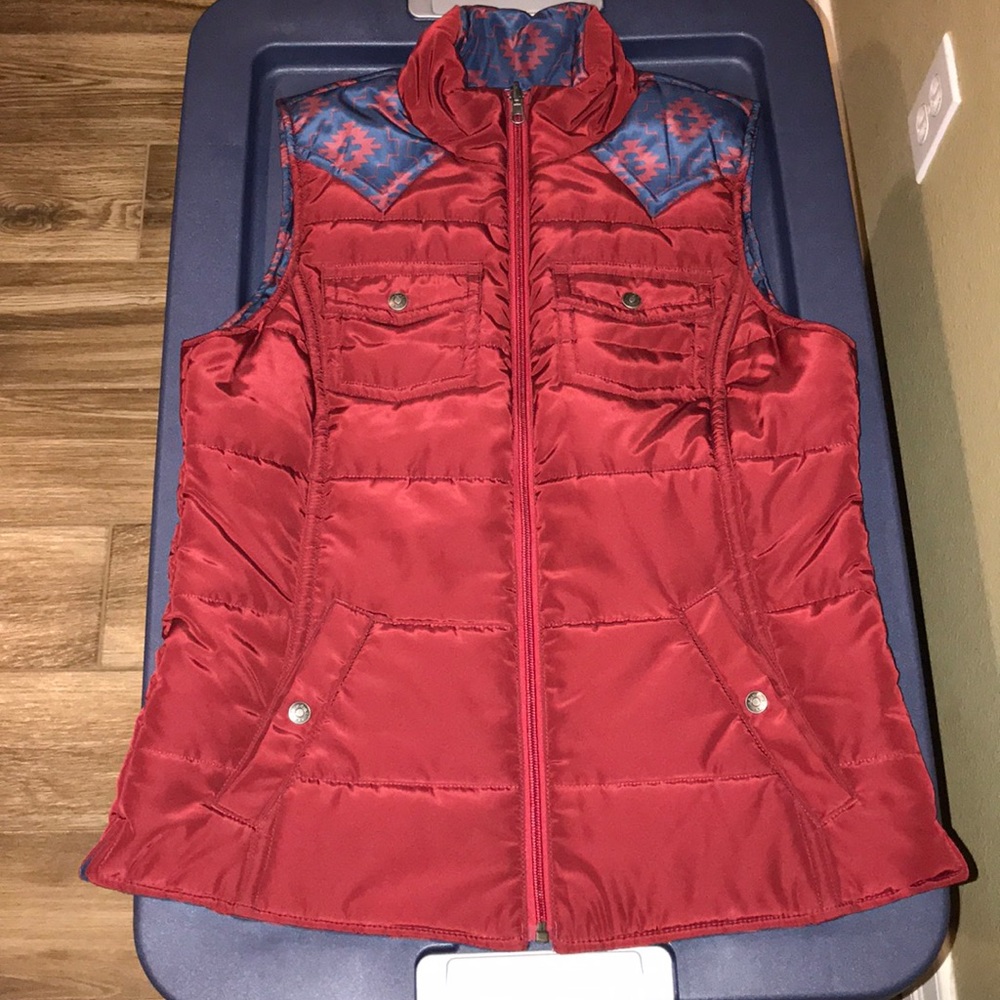 Ariat Reversible Vest. Size M. NWOT.